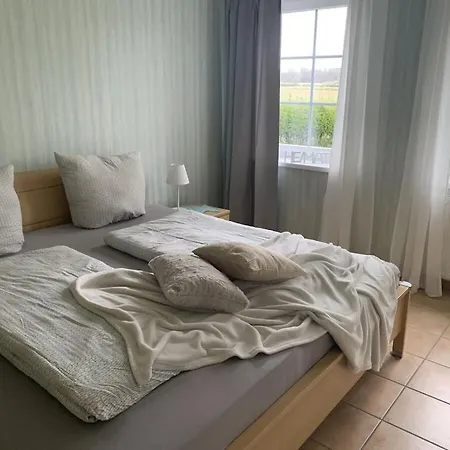 With 2 Bedrooms Vakantiehuis Hasselberg (Schleswig-Holstein)